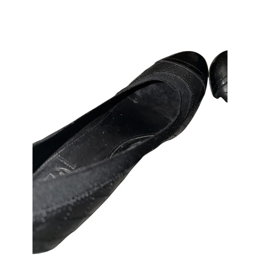 Tory Burch Quilted Leather Pumps  8.5Patent Cap Toe Block Heel Office Minimalist
